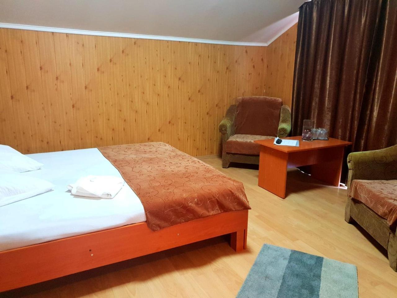 Pensiunea Valea Negrasului Trăisteni Exterior foto